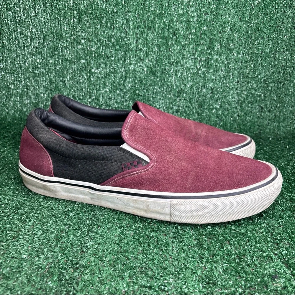 Vans Classic Slip-On Shoes Mens Size 12 Maroon Suede Skate Sneakers Low Top